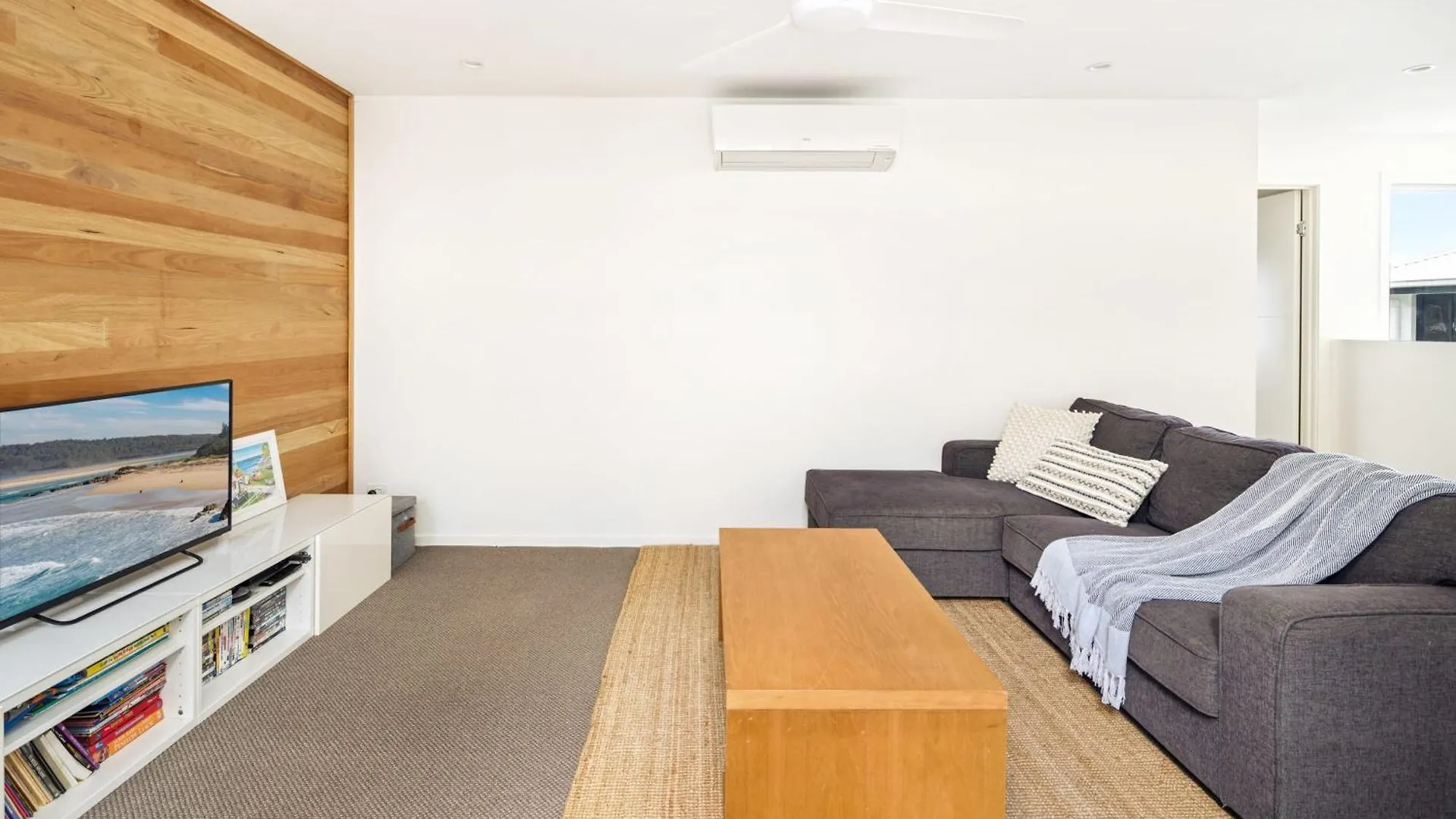 Hébergement de vacances Mount Coolum Beachfront Abode With Private Rooftop Yaroomba